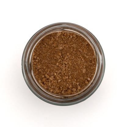 Offenes Glas Zimtsalz – hellbraunes Meersalz mit Zimtpulver